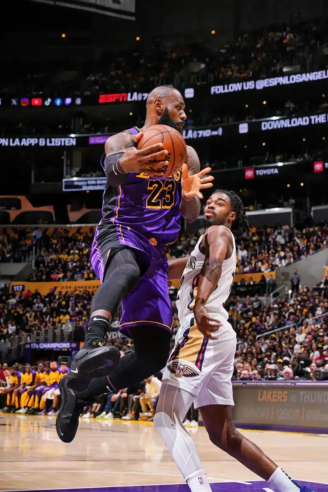 关于詹姆斯意外战胜DWG，刷新纪录引爆全场！的信息