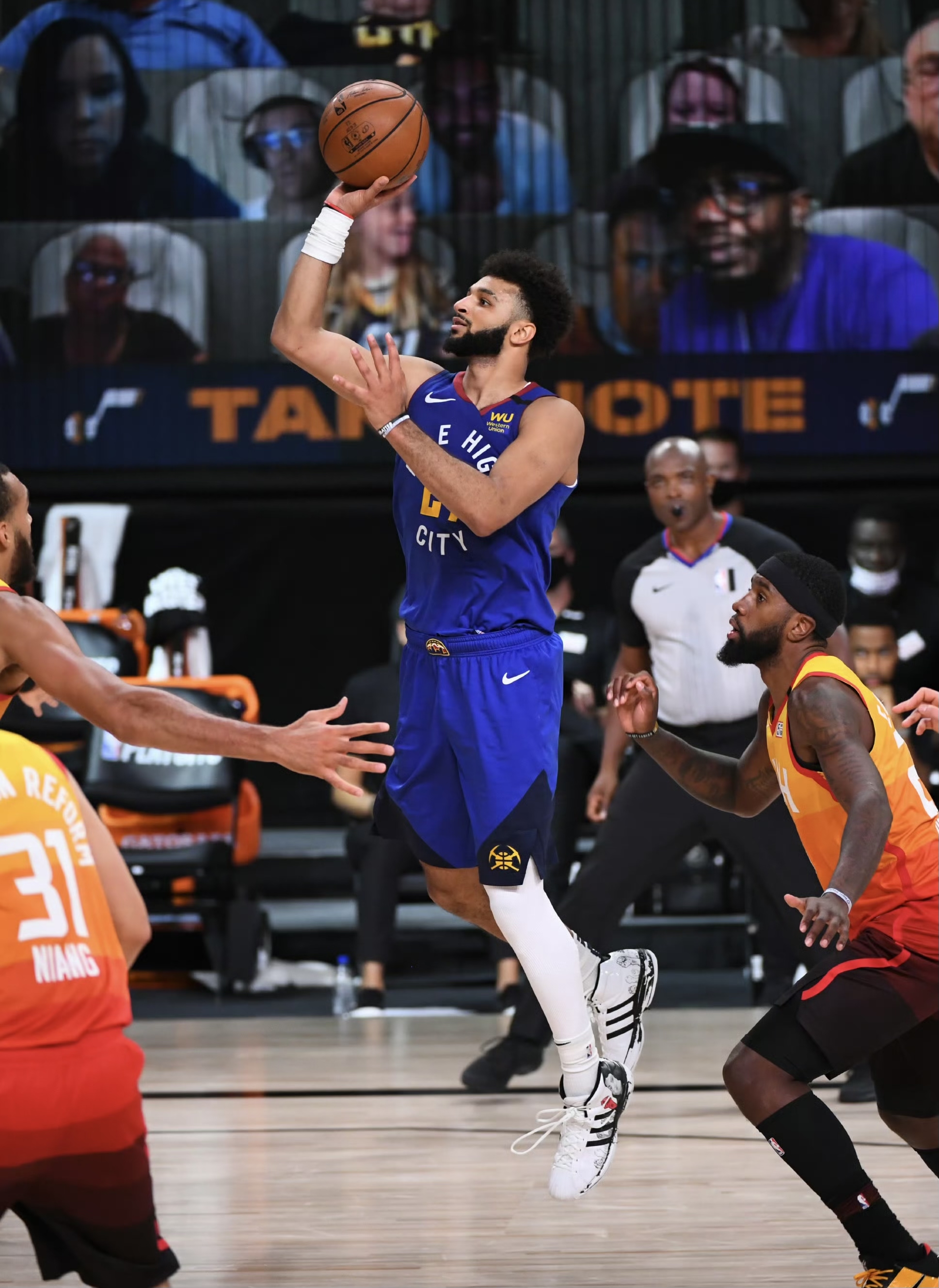 包含穆雷在加拿大队比赛中败北，高光表现引发热议！的词条