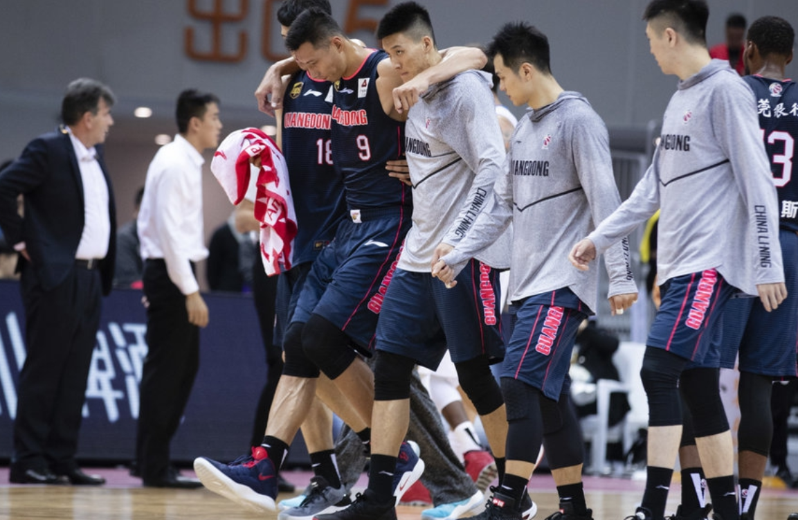 包含Doinb赛事官方发布出色防守新规，RNG争议不断！的词条